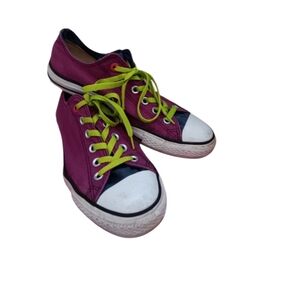 Converse ~ Chuck Taylor All Star Low-Top Sneakers – Women’s 9 Magenta